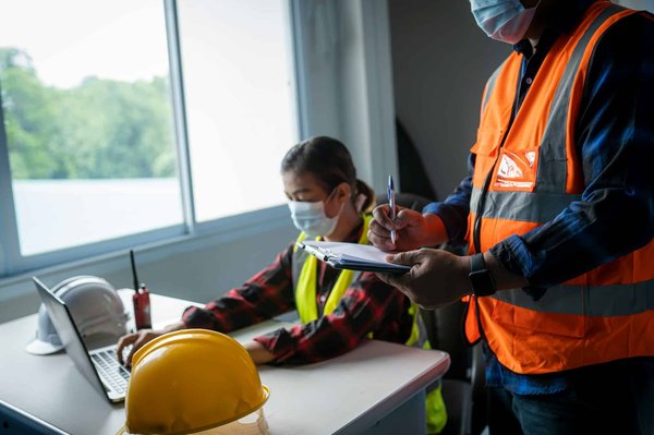 Paie et déclarations sociales dans le BTP : Facilitez-vous la tâche avec Silae