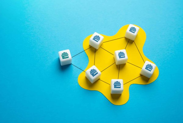 Comment créer une franchise immobilière rentable ?